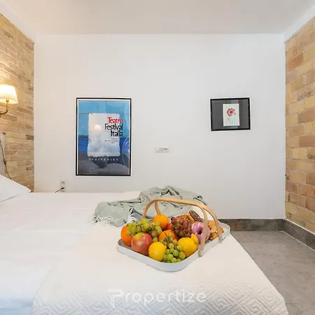 Apartment Cozy Sardinian By Propertize Cagliari